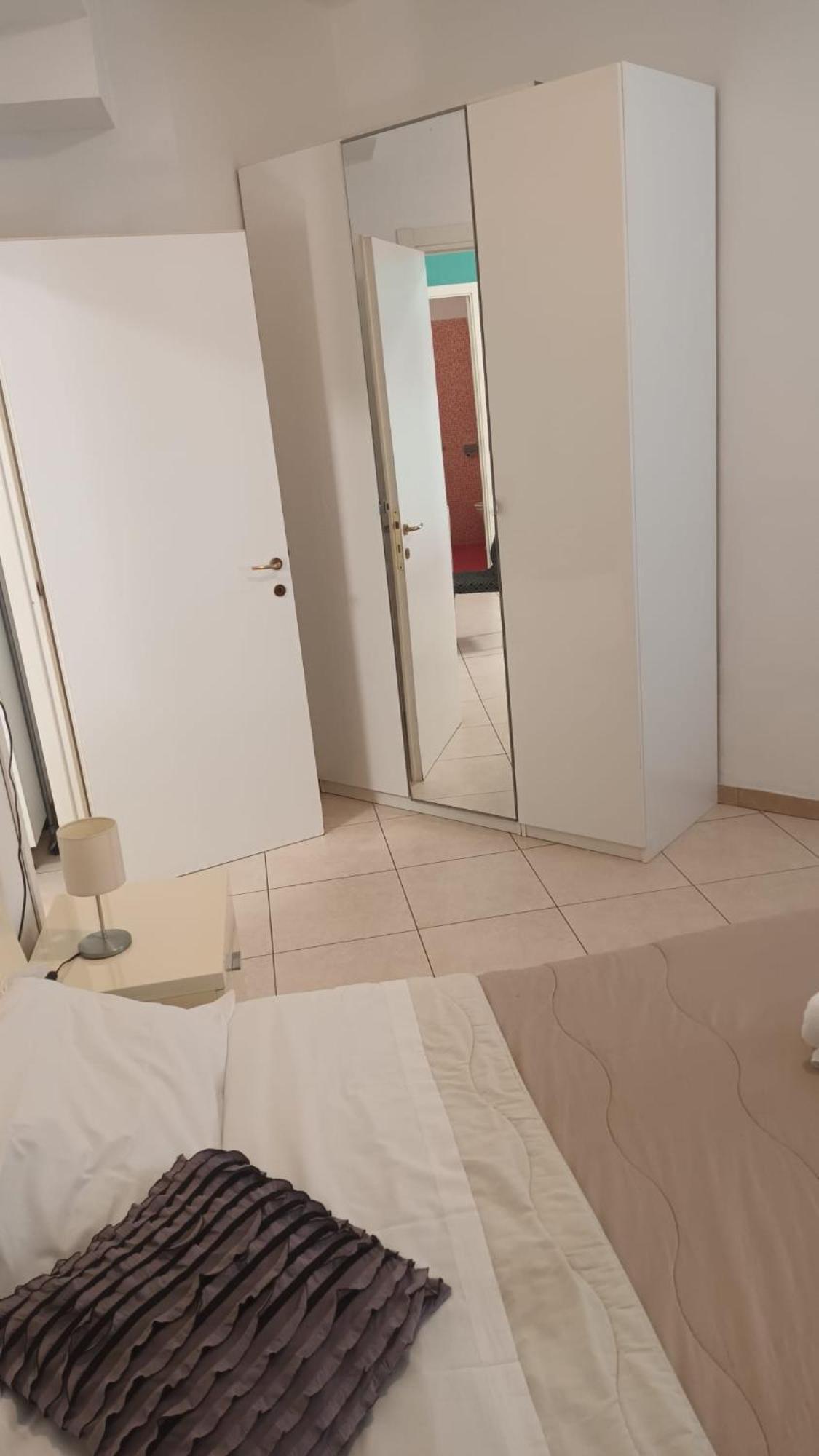 Olimpo Apartments St John In Lateran Rzym Zewnętrze zdjęcie