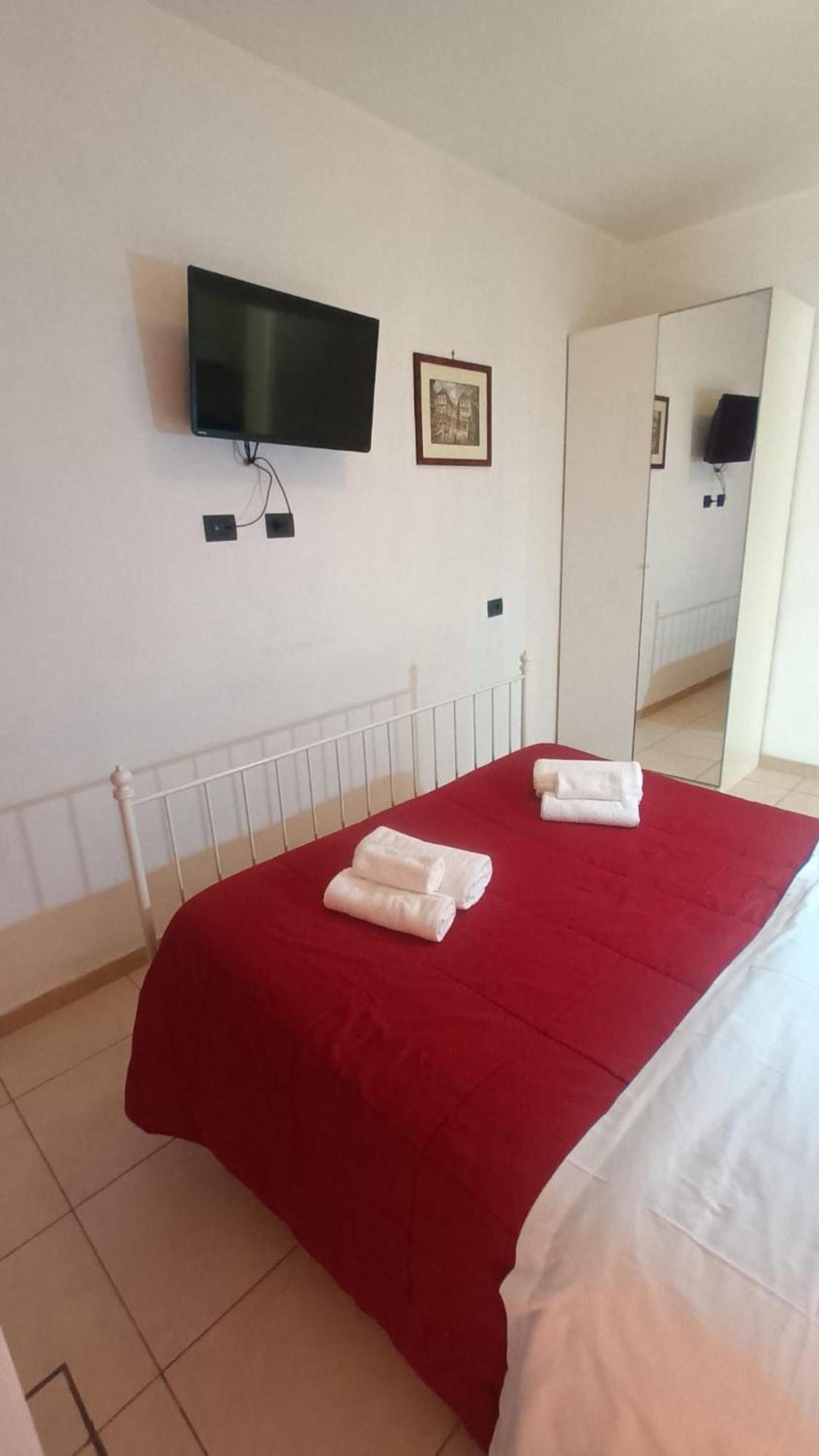 Olimpo Apartments St John In Lateran Rzym Zewnętrze zdjęcie