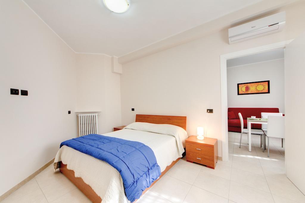 Olimpo Apartments St John In Lateran Rzym Pokój zdjęcie